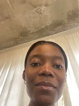 Snapshot of prettydollyy chatting on March 3, 2026, 8:09 am prettydollyy online show from March 3, 2026, 8:09 am