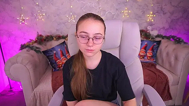 ArrinaWairr online show from January 8, 2026, 8:49 am