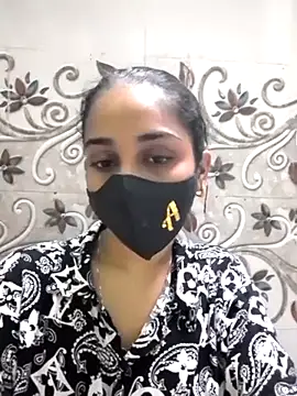 Snapshot of Zoya_G chatting on September 14, 2025, 11:31 am Zoya G online show from September 14, 2025, 11:31 am