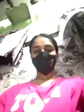 Snapshot of Zoya_G chatting on October 11, 2025, 1:20 pm Zoya G online show from October 11, 2025, 1:20 pm