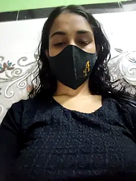 Snapshot of Zoya_G chatting on March 3, 2026, 10:21 am Zoya G online show from March 3, 2026, 10:21 am