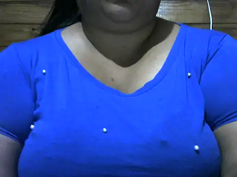 MARRENTINHA34 online show from November 26, 2025, 6:09 pm