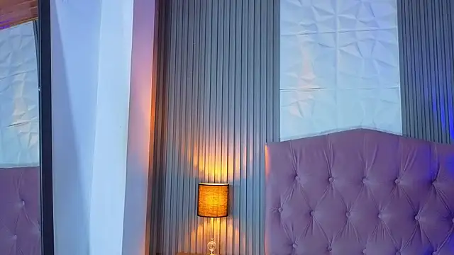 Bonnali lune online show from March 19, 2026, 7:40 pm