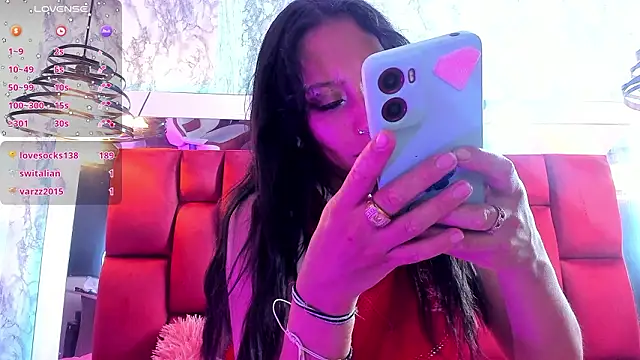 Snapshot of Sheilly_brown chatting on February 12, 2026, 7:42 pm Sheilly brown online show from February 12, 2026, 7:42 pm