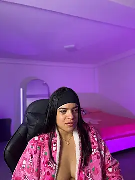 JuanitaMore01 online show from June 8, 2026, 1:28 am