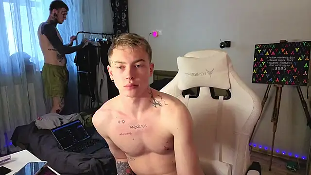 callmealexthx online show from April 2, 2026, 11:52 am