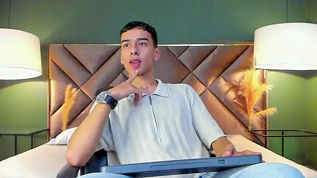 Snapshot of Aiden_Royce chatting on January 10, 2026, 4:14 am Aiden Royce online show from January 10, 2026, 4:14 am