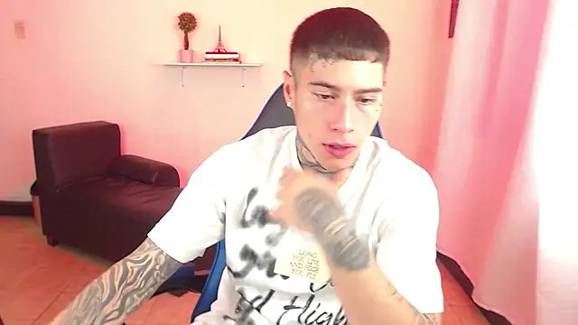 setthomas online show from September 15, 2025, 1:44 pm