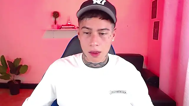 setthomas online show from November 19, 2025, 4:29 pm