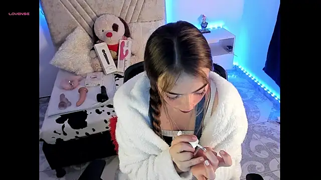 Mia Victoria22 online show from April 8, 2026, 2:11 am