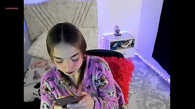 Mia Victoria22 online show from April 16, 2026, 2:45 am