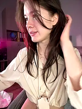 Marryme- online show from November 21, 2025, 1:43 pm