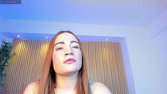 MadisonAnngel online show from November 10, 2025, 6:18 pm