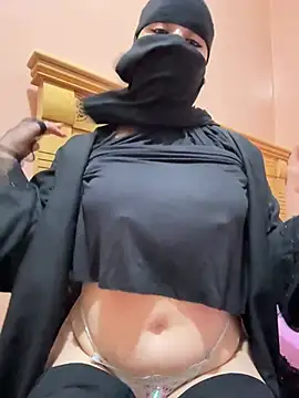  Laiali  online show from April 10, 2026, 7:29 pm