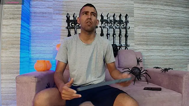 magnus serket online show from October 22, 2025, 11:43 am