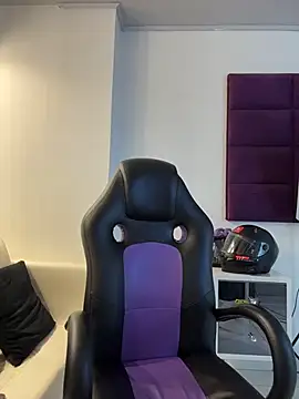 AdrianRinaldi online show from January 31, 2026, 8:07 pm