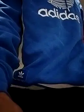 santiidamm online show from March 3, 2026, 7:03 am