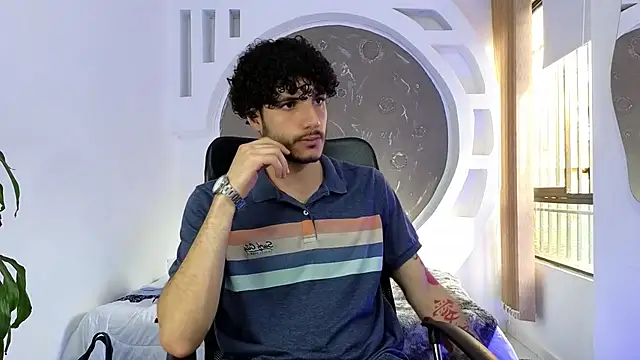 Rafael Mendezz online show from November 26, 2025, 8:32 pm