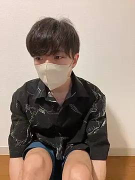 Yuma0718 online show from December 1, 2025, 3:06 pm