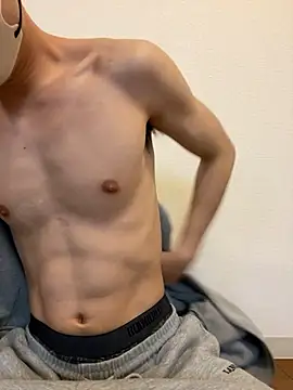 Yuma0718 online show from February 27, 2026, 7:52 am