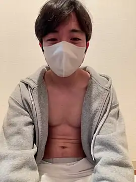 Yuma0718 online show from April 8, 2026, 1:00 pm