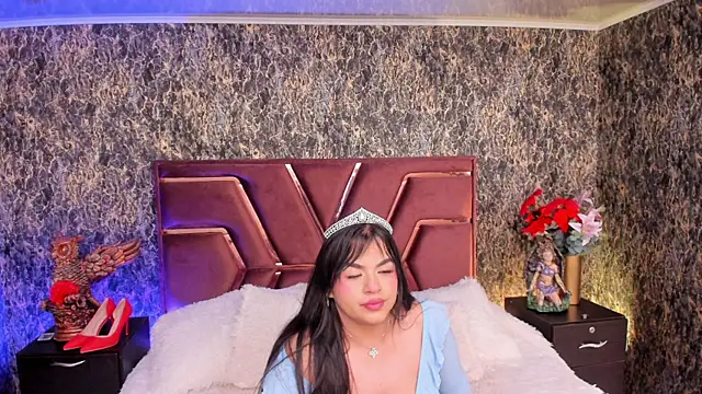 Karina Andrade online show from June 10, 2026, 12:48 pm