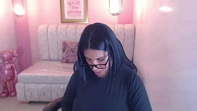 Snapshot of ambar_fox_s chatting on March 3, 2026, 3:01 am ambar fox s online show from March 3, 2026, 3:01 am