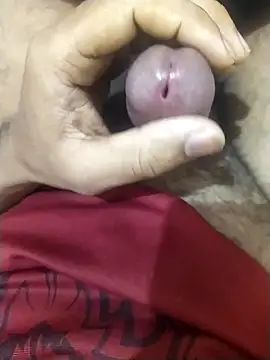 8inches DelhiBOY online show from December 15, 2025, 3:33 am