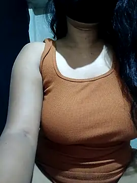 DiyaRoy49 online show from April 23, 2026, 8:44 pm