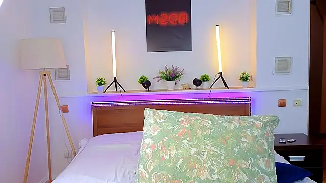 okerriella online show from April 3, 2026, 7:28 am