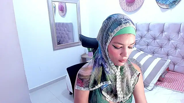 Snapshot of SofiaRivera1 chatting on September 27, 2025, 9:20 pm SofiaRivera1 online show from September 27, 2025, 9:20 pm