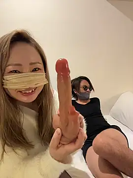 POMUPOMUPURIN2 online show from December 23, 2025, 11:08 am