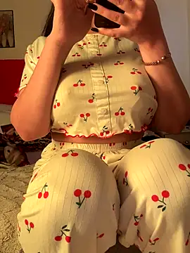 OnlyRima online show from November 29, 2025, 10:40 am