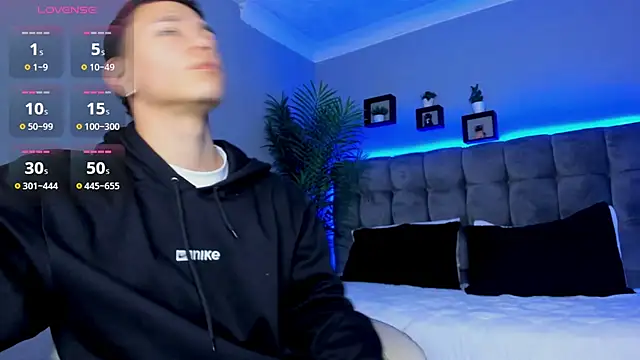 Thomas moon online show from April 8, 2026, 11:54 am