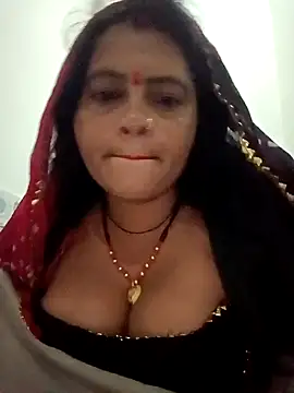 Hot komal1 online show from April 5, 2026, 8:50 pm