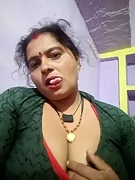 Snapshot of Hot_komal1 chatting on April 20, 2026, 9:49 pm Hot komal1 online show from April 20, 2026, 9:49 pm