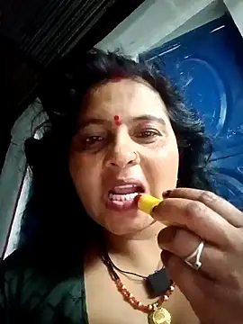 Snapshot of Hot_komal1 chatting on May 10, 2026, 8:47 pm Hot komal1 online show from May 10, 2026, 8:47 pm