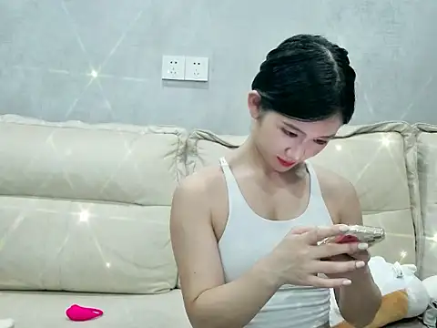 xiaoLI-2025 online show from September 30, 2025, 3:28 pm