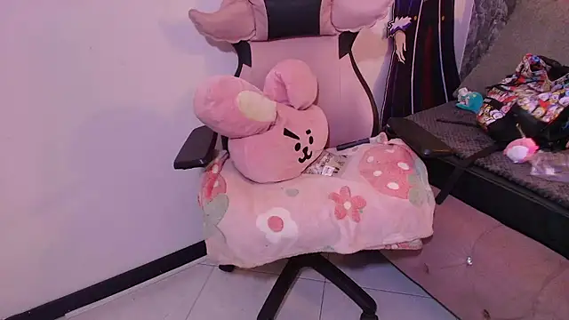 Terraelowen online show from January 8, 2026, 11:45 am