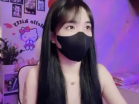 keelinnn19 online show from October 1, 2025, 6:14 pm