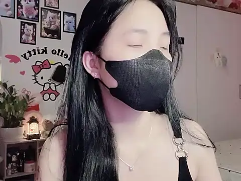 keelinnn19 online show from November 26, 2025, 6:09 pm