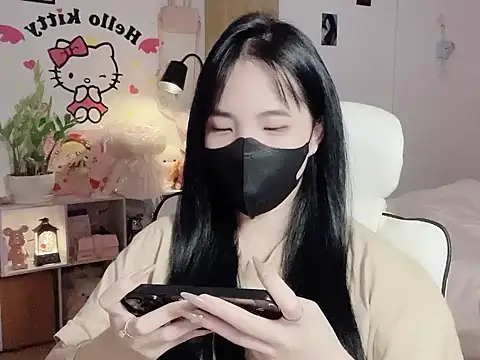 keelinnn19 online show from January 17, 2026, 10:42 am