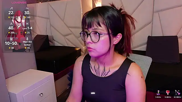 sophiaa 7 online show from October 12, 2025, 12:04 pm