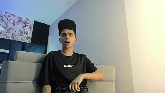 NickandAbby  online show from February 3, 2026, 7:52 pm