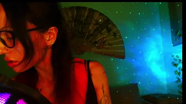 KiotoShine online show from October 7, 2025, 9:12 pm