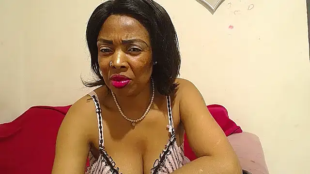 SEXYMOANSXX online show from November 16, 2025, 4:45 pm