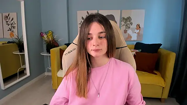 SweetyLicky online show from September 13, 2025, 2:28 pm