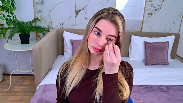 SweetyLicky online show from March 3, 2026, 3:29 pm