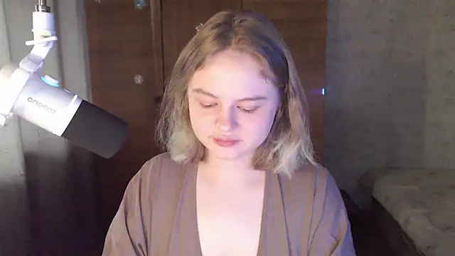 SlipperSherry online show from October 2, 2025, 9:49 am