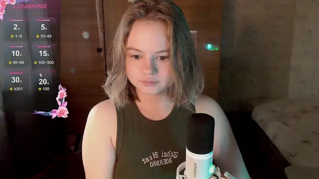 SlipperSherry online show from October 3, 2025, 8:55 am